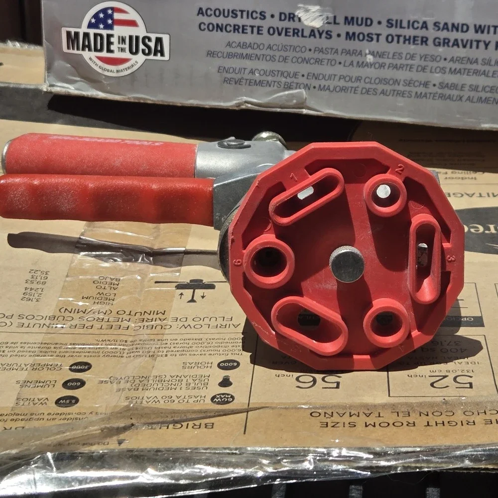 Wal-Board Tools Texture-Pro 500 Drywall Hopper Gun - Great condition